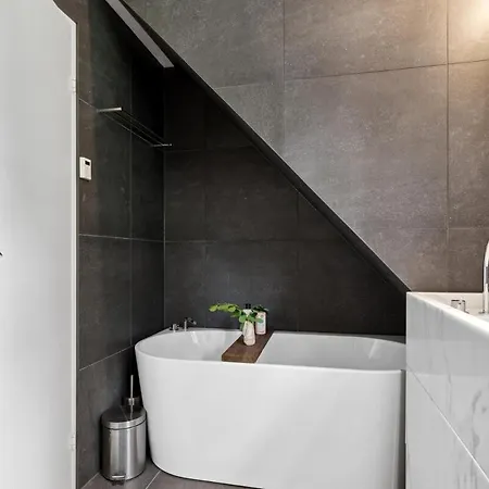 Elegant Luxury In The Heart Of 빌라 *