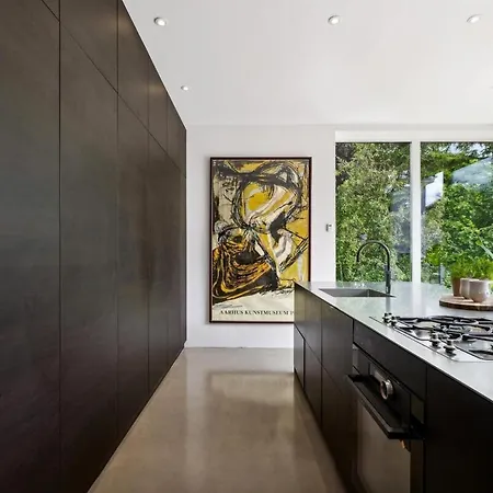 Elegant Luxury In The Heart Of