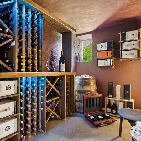 Elegant Luxury In The Heart Of Βίλα Århus