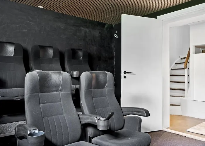 Elegant Luxury In The Heart Of *