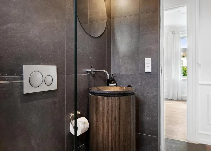 Elegant Luxury In The Heart Of Villa *