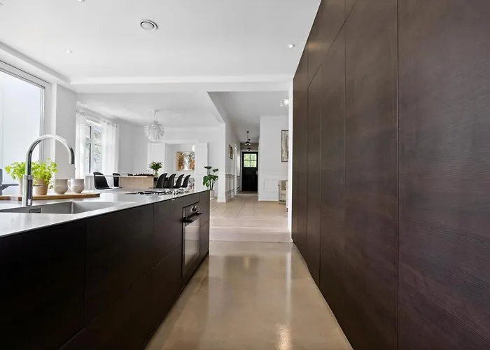 Elegant Luxury In The Heart Of Villa Århus